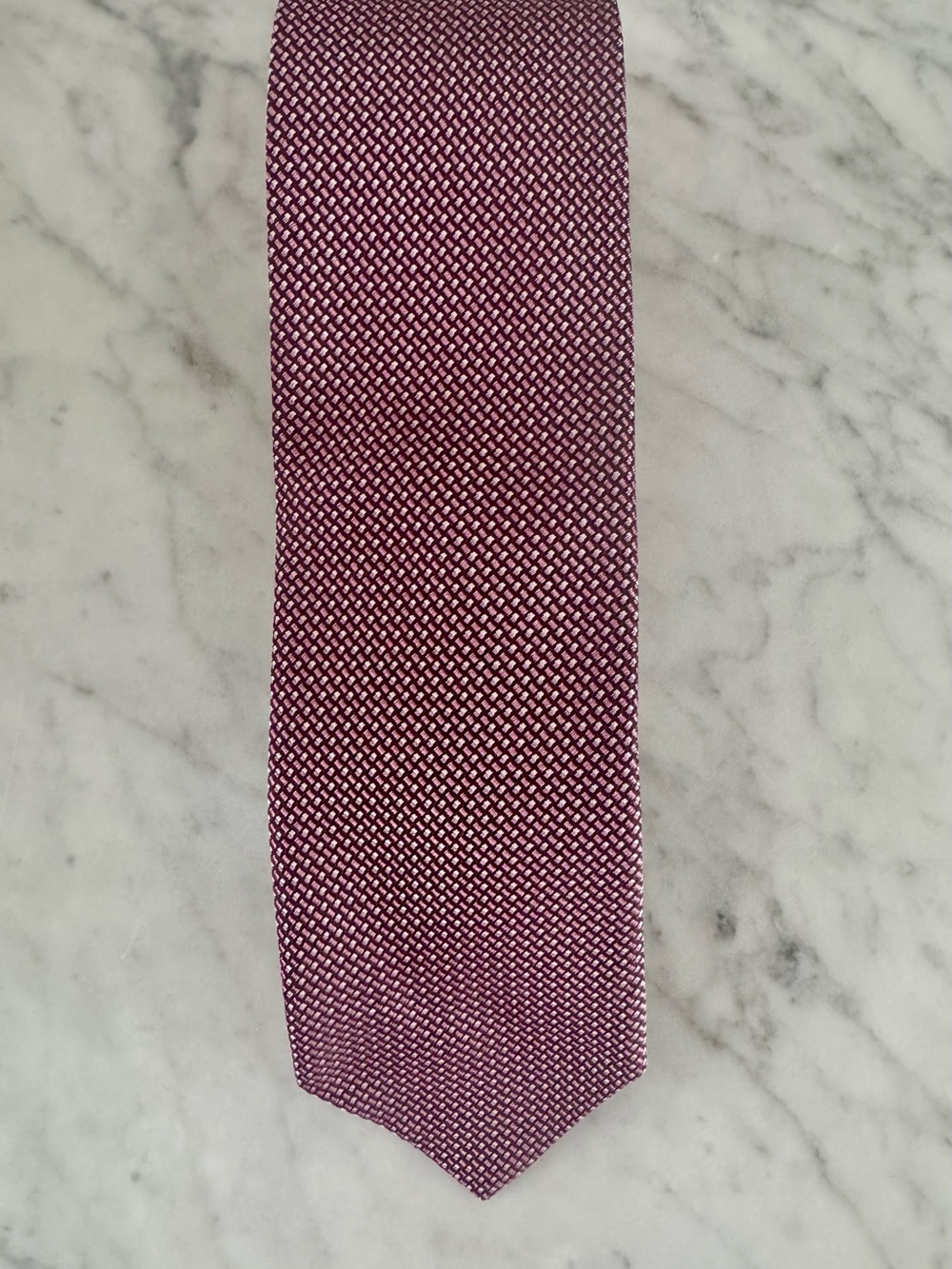 BOSS Hugo Boss Made in Italy 100% Silk Burgundy Geometric Tie